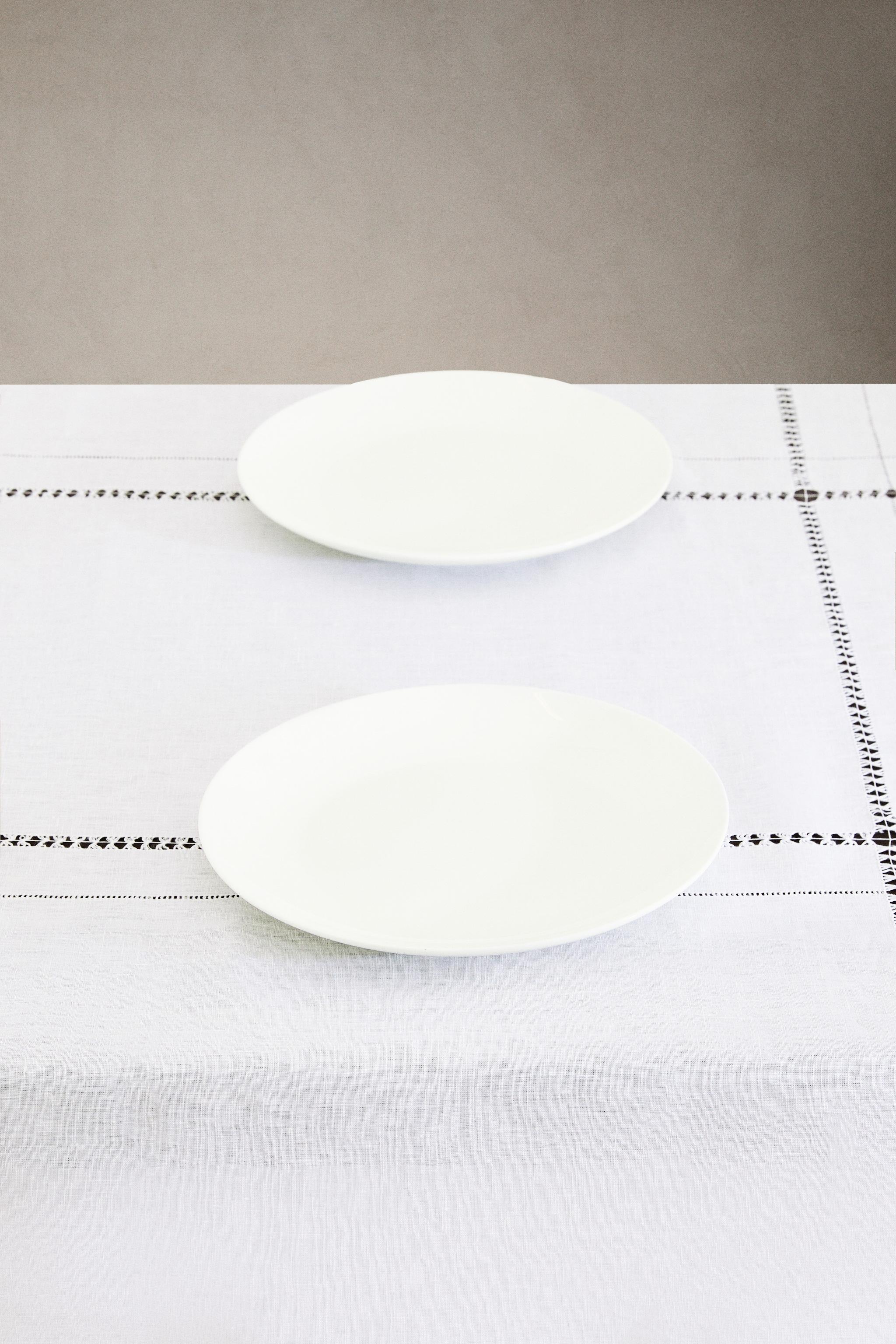 EMBROIDERED LINEN HEMSTITCHED TABLECLOTH